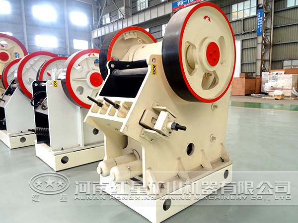 小型顎式破石機(jī) 小型顎式破石機(jī)