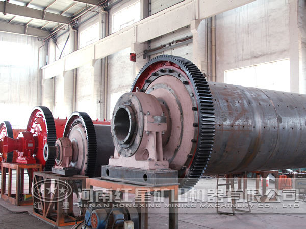 球磨機(jī)生產(chǎn)車間 球磨機(jī)生產(chǎn)車間