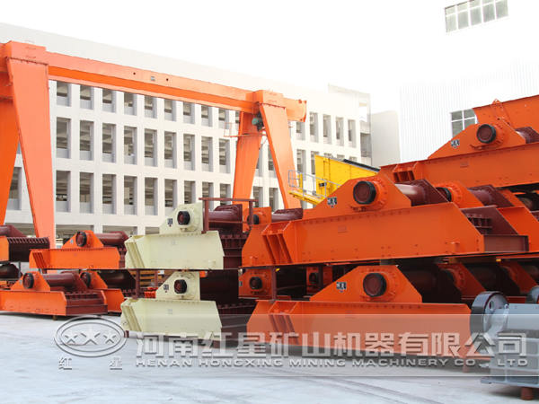 振動(dòng)給料機(jī) 振動(dòng)給料機(jī)