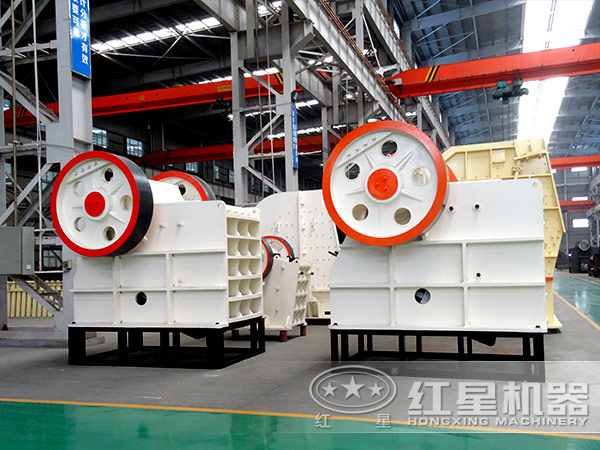 鄂式破碎機 鄂式破碎機