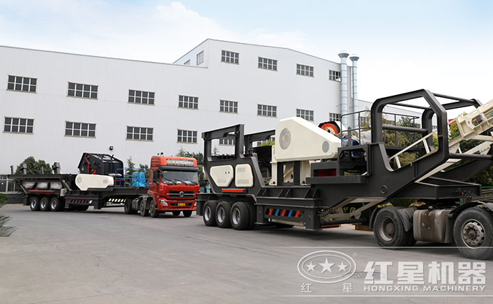 小型車載式碎石機(jī)發(fā)貨現(xiàn)場(chǎng) 小型車載式碎石機(jī)發(fā)貨現(xiàn)場(chǎng)