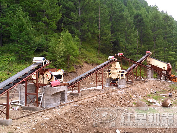 VSI離心沖擊制砂機生產現場