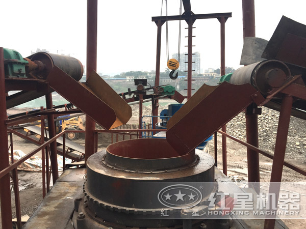 圓錐破碎機(jī)進(jìn)料口 圓錐破碎機(jī)進(jìn)料口