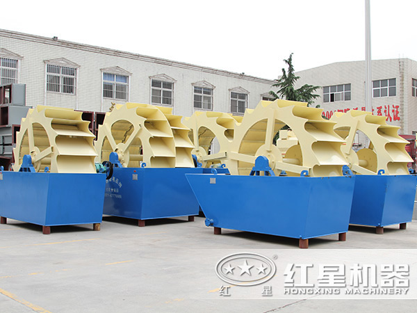 紅星廠區內整齊擺放的水洗砂設備 紅星廠區內整齊擺放的水洗砂設備