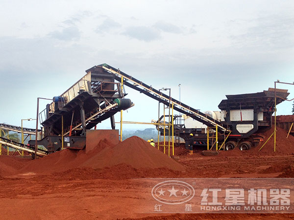 流動(dòng)破碎制砂一體機(jī)生產(chǎn)現(xiàn)場 流動(dòng)破碎制砂一體機(jī)生產(chǎn)現(xiàn)場