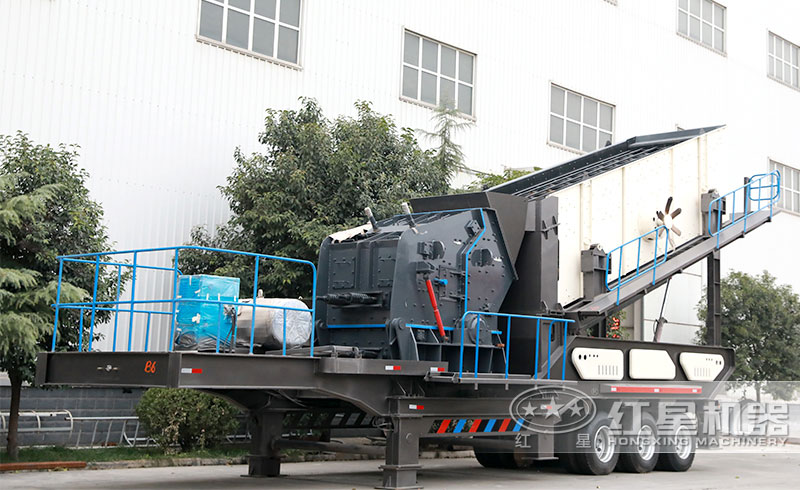 移動式破碎、篩分一體機(jī) 移動式破碎、篩分一體機(jī)