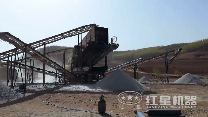 北京移動(dòng)碎石機(jī)客戶(hù)現(xiàn)場(chǎng)