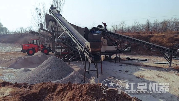 移動(dòng)碎石機(jī)_渣子機(jī)客戶(hù)現(xiàn)場(chǎng)
