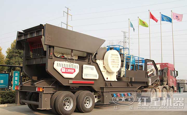 移動粉碎機(jī)發(fā)貨現(xiàn)場 移動粉碎機(jī)發(fā)貨現(xiàn)場