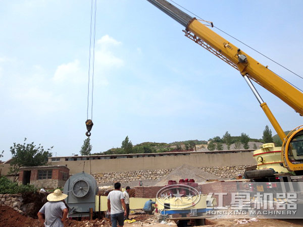 磨粉設備安裝、調試現場 磨粉設備安裝、調試現場