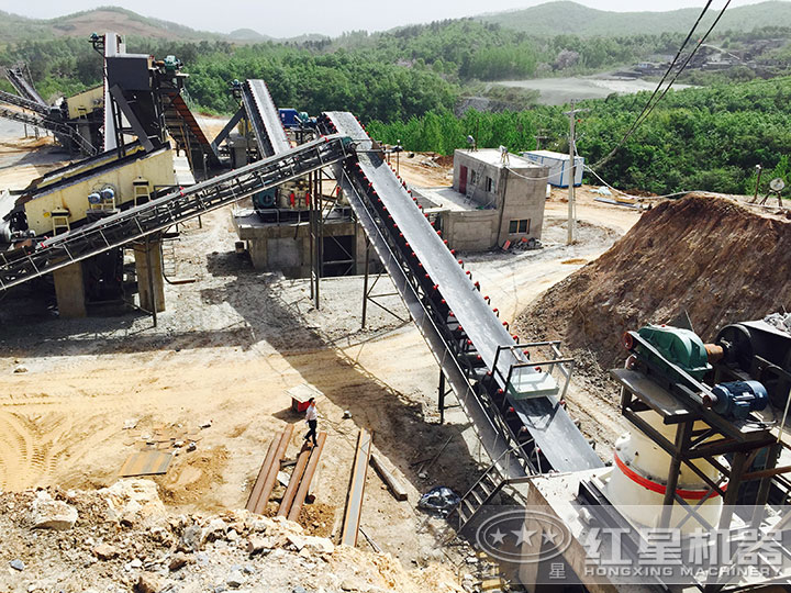 花崗巖破碎現場 花崗巖破碎現場