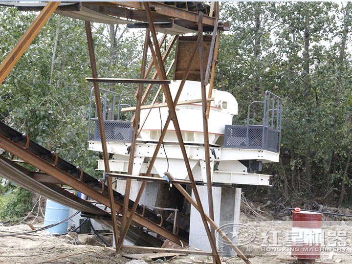 不同廠家生產(chǎn)的一小時(shí)產(chǎn)200噸的新型打砂設(shè)備價(jià)格不一樣 不同廠家生產(chǎn)的一小時(shí)產(chǎn)200噸的新型打砂設(shè)備價(jià)格不一樣