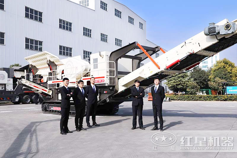 大型移動(dòng)破設(shè)備實(shí)拍 大型移動(dòng)破設(shè)備實(shí)拍