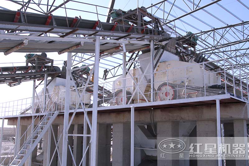 河北客戶(hù)破碎石子現(xiàn)場(chǎng)配置4臺(tái)PF-1520型反擊破 河北客戶(hù)破碎石子現(xiàn)場(chǎng)配置4臺(tái)PF-1520型反擊破