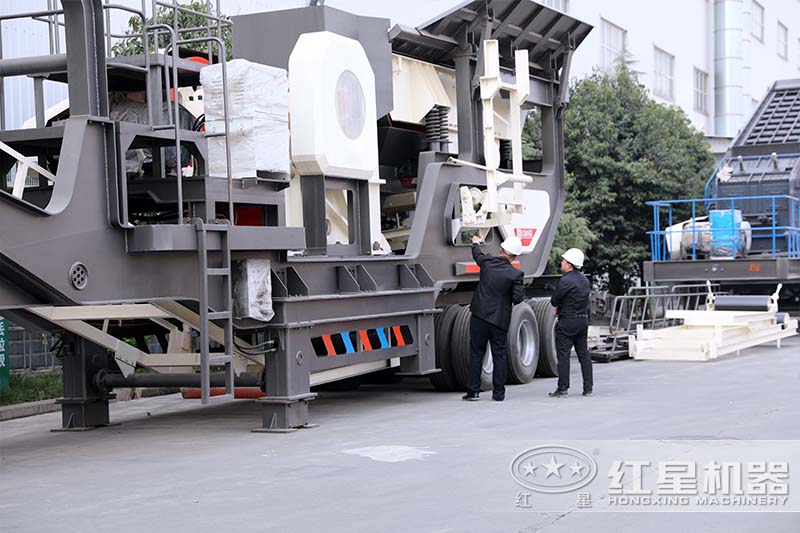 客戶(hù)來(lái)磚渣粉碎機(jī)廠(chǎng)參觀 客戶(hù)來(lái)磚渣粉碎機(jī)廠(chǎng)參觀