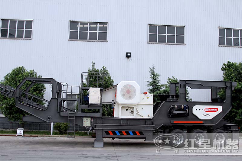 移動顎式打石子機(jī)設(shè)備廠區(qū)實(shí)拍圖