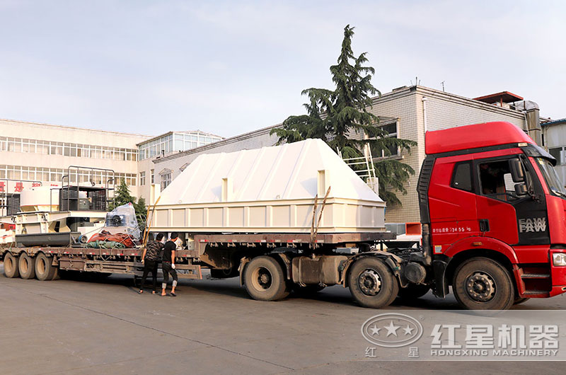 小型制砂機(jī)設(shè)備發(fā)貨現(xiàn)場 小型制砂機(jī)設(shè)備發(fā)貨現(xiàn)場