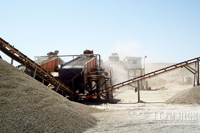 礦石制砂現(xiàn)場 礦石制砂現(xiàn)場